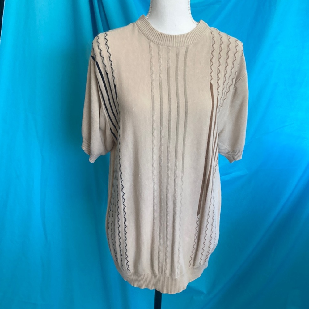 Knit crew neck shirt sleeve shirt